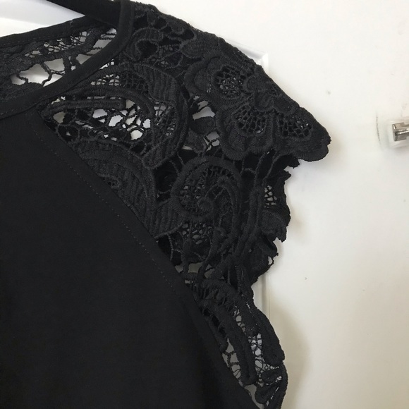 Lace Accent Tank - Picture 2 of 4